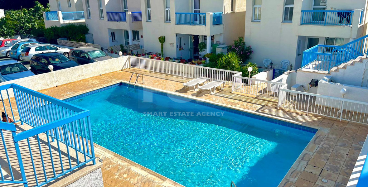 Fully Furnished One Bedroom Apartment with communal swimming pool in Universal Area, for rent