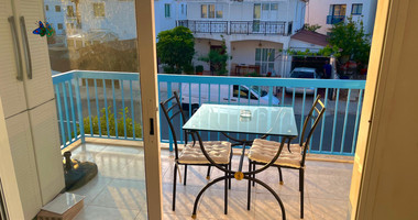 Fully Furnished One Bedroom Apartment with communal swimming pool in Universal Area, for rent