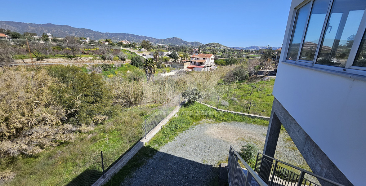 Ground Floor Office for Rent in Parekklisia- Suitable for Private Institute or Kindergarten