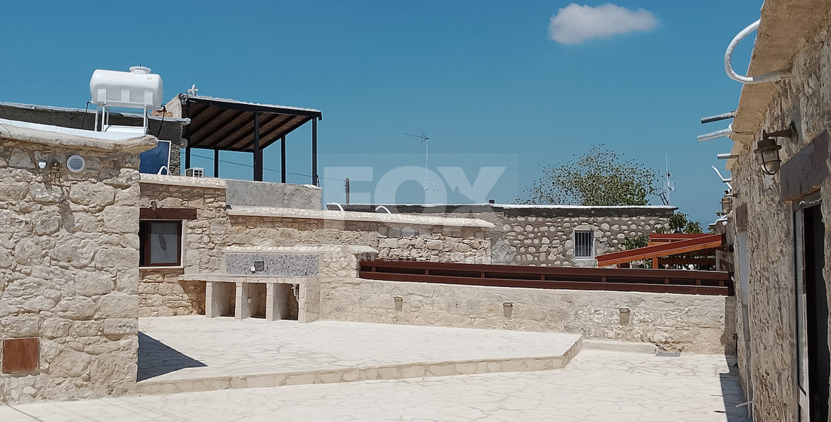 Three Bedroom Stone House in Kritou Terra For Rent