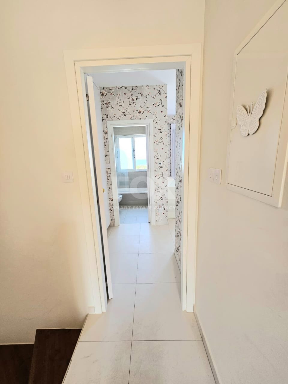 For sale Spacious Partially Furnished Apartment for Sale Chlorakas