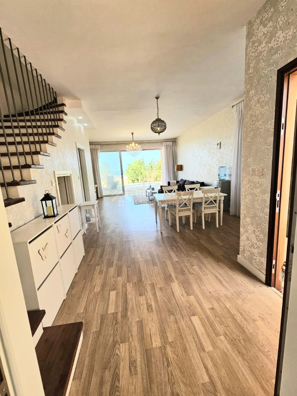 Three bedroom Spacious Partially Furnished Apartment for Sale Chlorakas