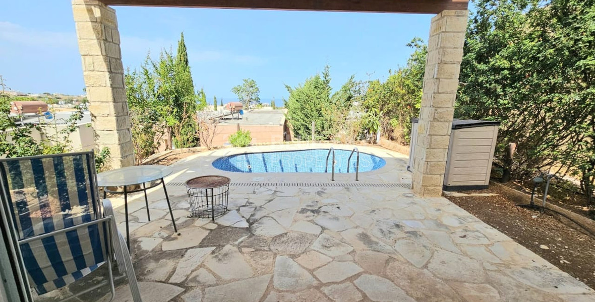 Three bedroom Spacious Partially Furnished Apartment for Sale Chlorakas