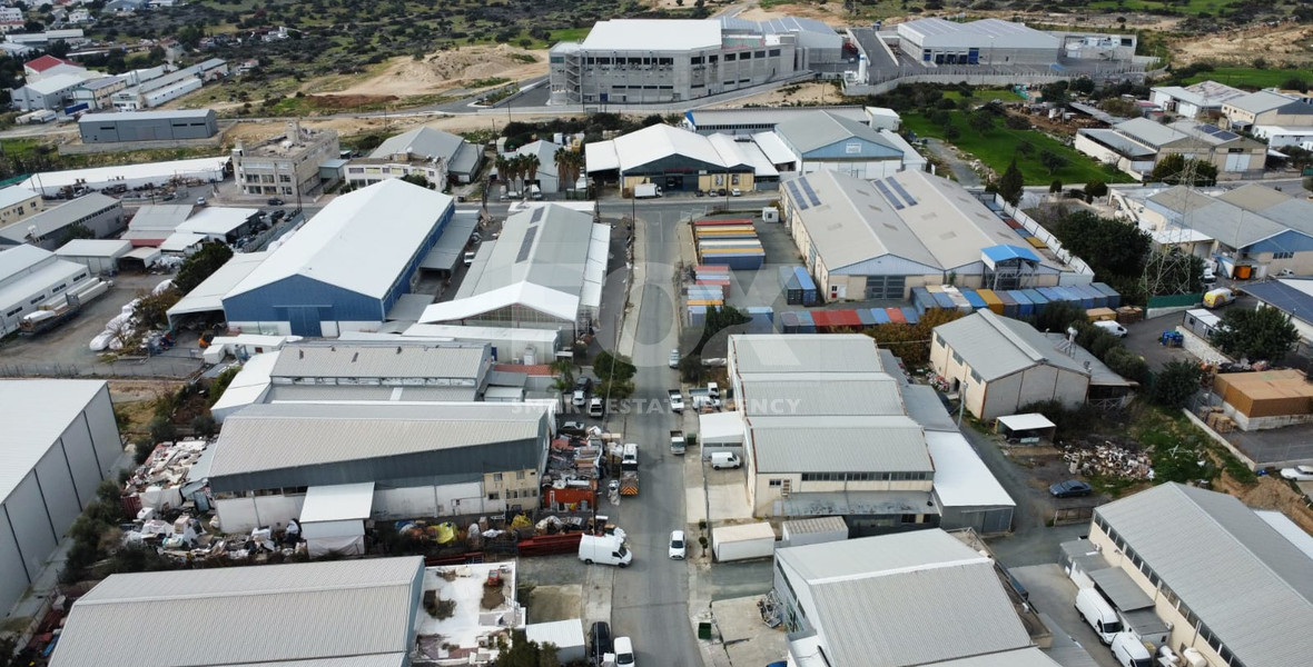 Industrial Warehouse for Sale in Ypsonas Industrial Area: with Title Deed