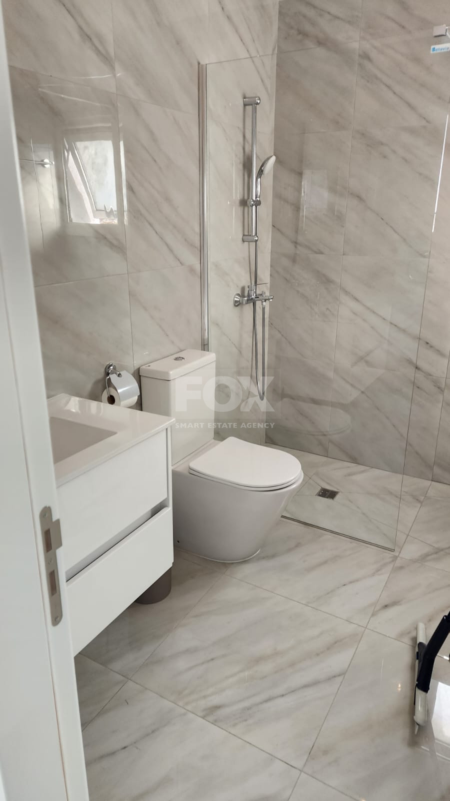 Modern Three-Bedroom Apartment with Pool for Sale in Zakaki: Near The Beach, City of Dreams, Old Town & Limassol Marina