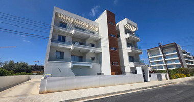 Modern Three-Bedroom Apartment with Pool for Sale in Zakaki: Near The Beach, City of Dreams, Old Town & Limassol Marina