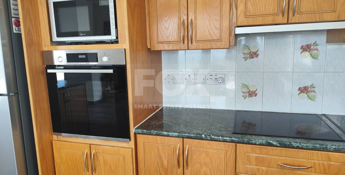 Four Bedroom House for rent with seaviews