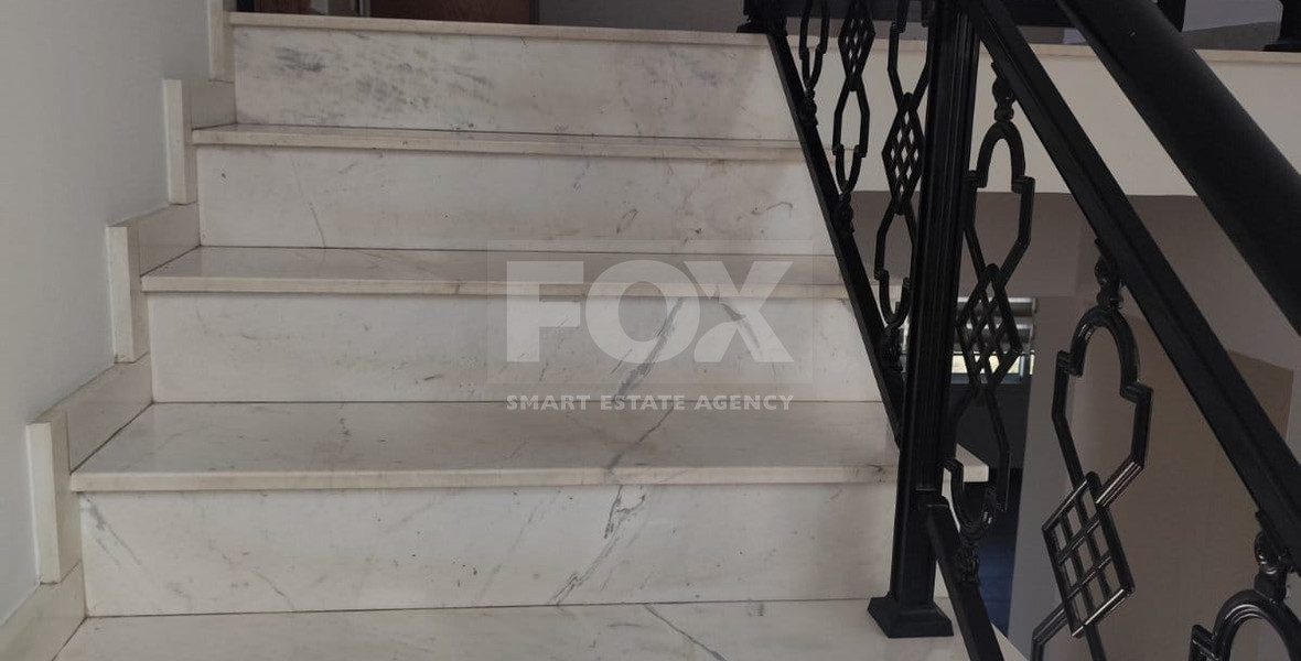 Four Bedroom House for rent with seaviews