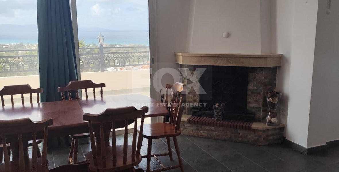Four Bedroom House for rent with seaviews