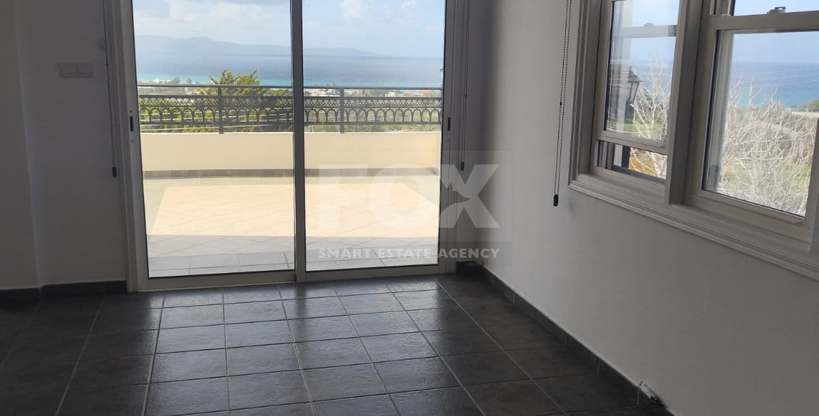 Four Bedroom House for rent with seaviews