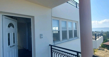 Four Bedroom House for rent with seaviews