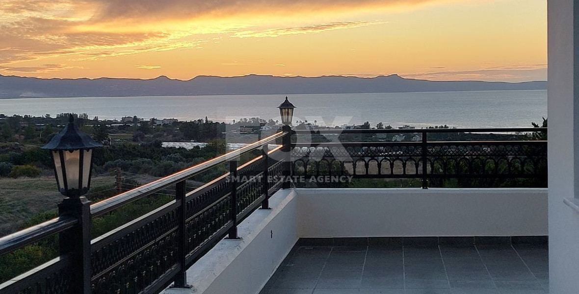 Four Bedroom House for rent with seaviews