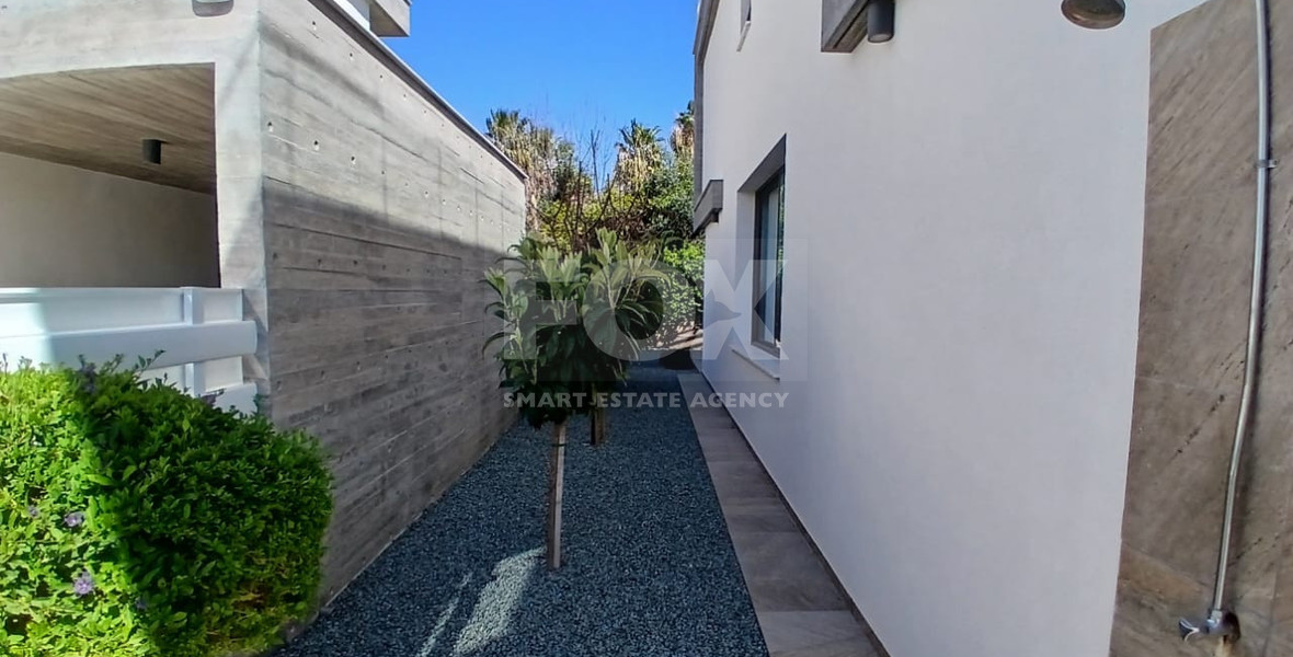 Spacious four Bedroom Home with Sea Views & Private Pool for Sale in Chlorakas