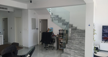 Spacious four Bedroom Home with Sea Views & Private Pool for Sale in Chlorakas