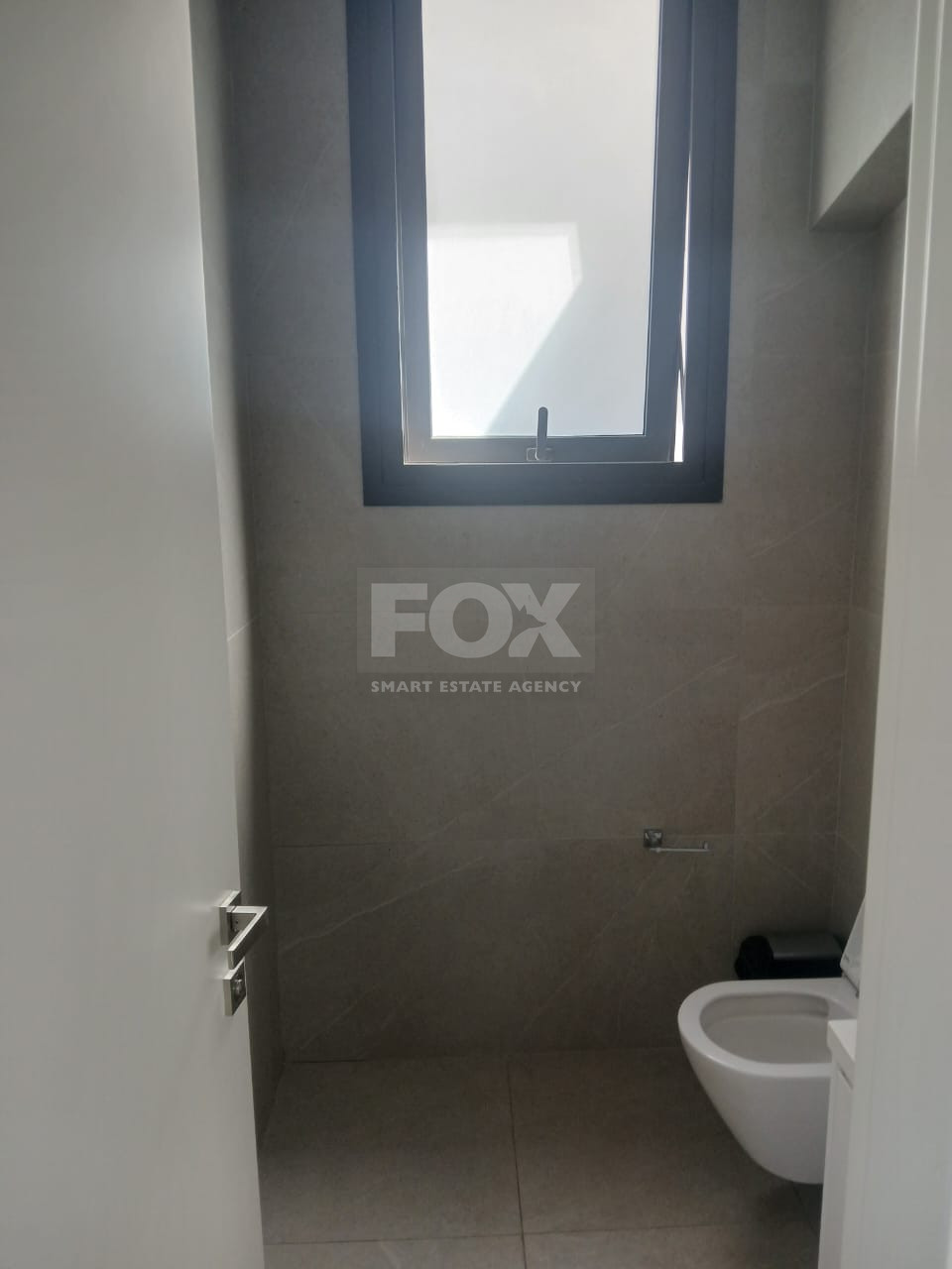 Spacious four Bedroom Home with Sea Views & Private Pool for Sale in Chlorakas