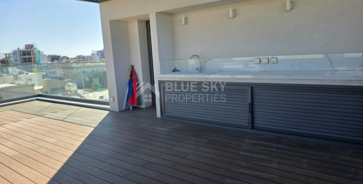 Luxury Three -Level Villa for Rent – Walking Distance to the Beach in Potamos Germasogeias