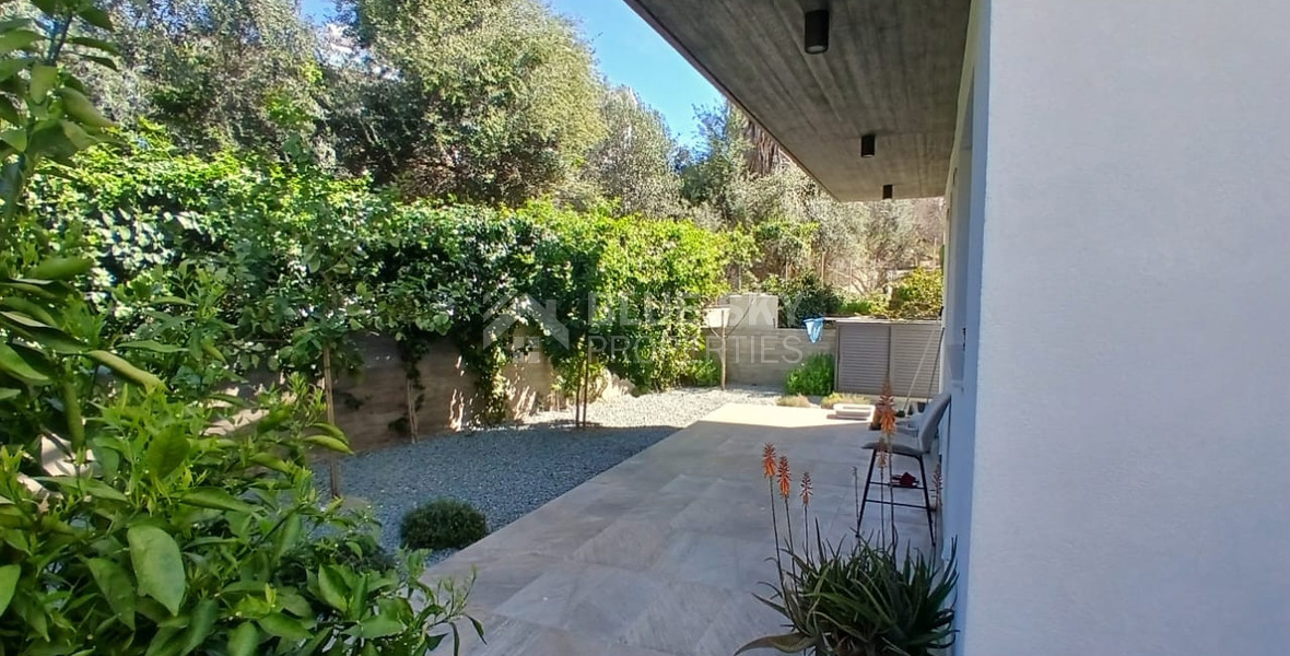 Spacious four Bedroom Home with Sea Views & Private Pool for rent in Chlorakas