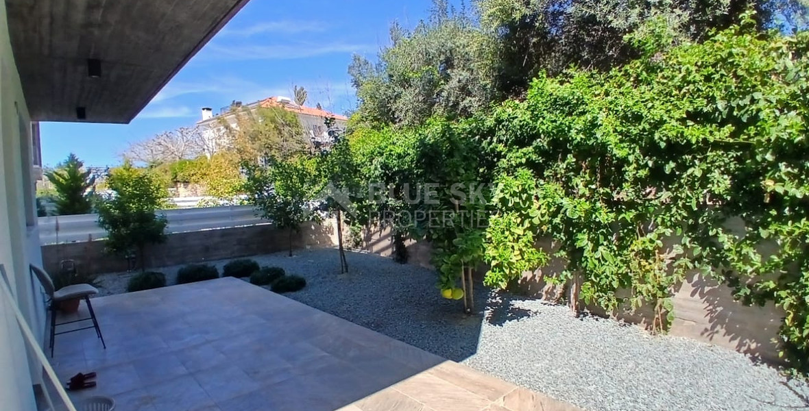 Spacious four Bedroom Home with Sea Views & Private Pool for rent in Chlorakas