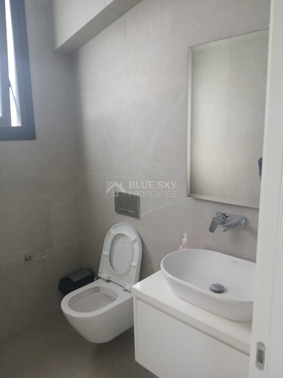 Spacious four Bedroom Home with Sea Views & Private Pool for rent in Chlorakas