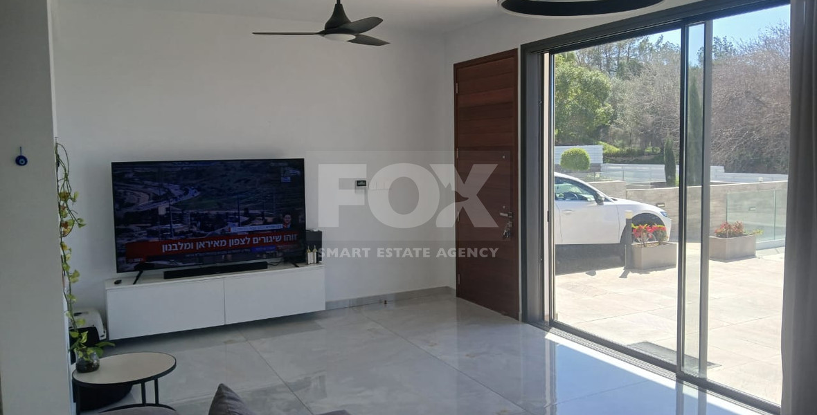 Spacious four Bedroom Home with Sea Views & Private Pool for rent in Chlorakas