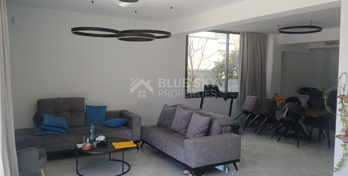 Spacious four Bedroom Home with Sea Views & Private Pool for rent in Chlorakas