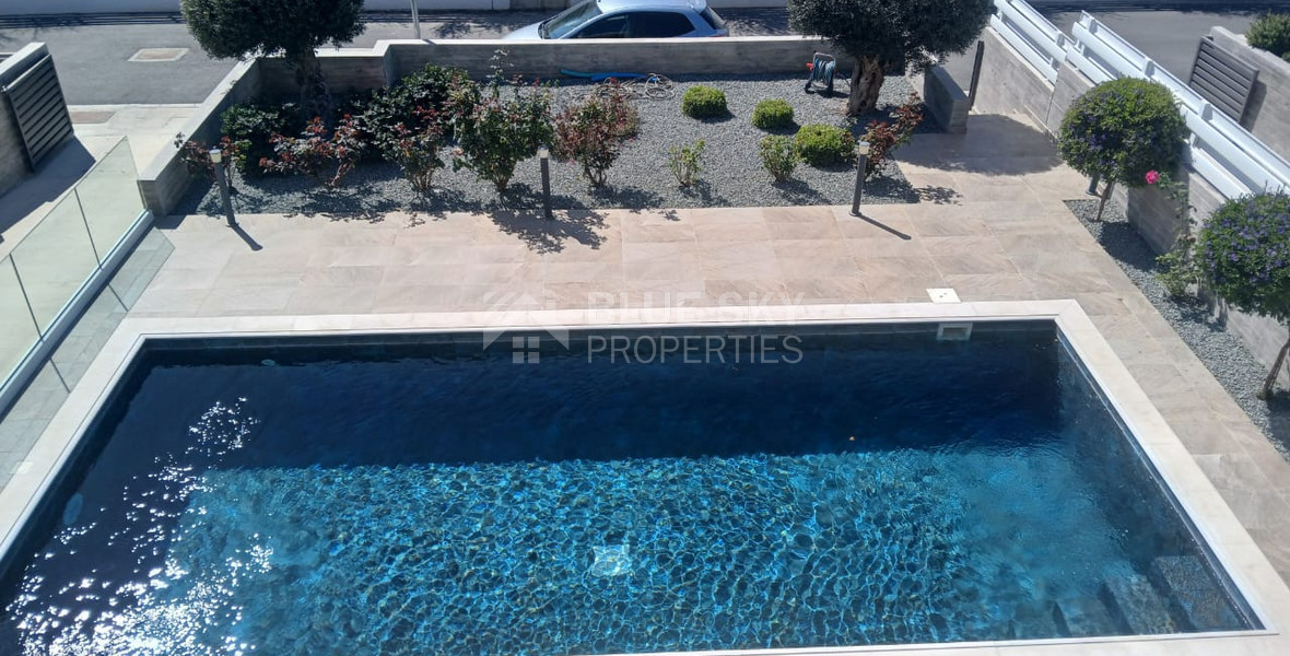 Spacious four Bedroom Home with Sea Views & Private Pool for rent in Chlorakas