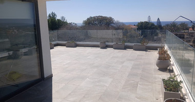 Spacious four Bedroom Home with Sea Views & Private Pool for rent in Chlorakas