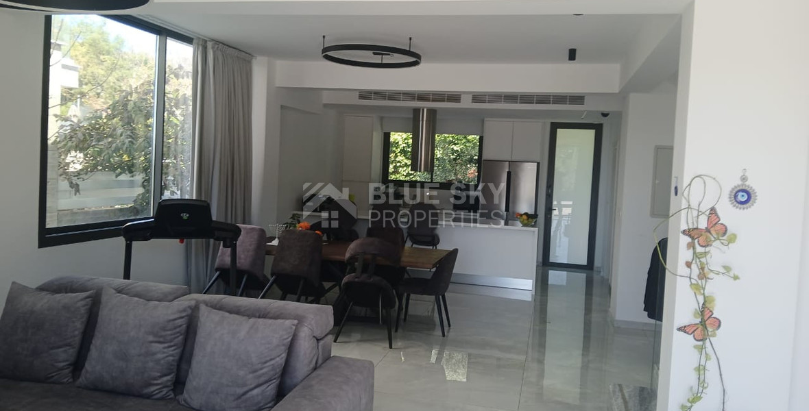 Spacious four Bedroom Home with Sea Views & Private Pool for rent in Chlorakas