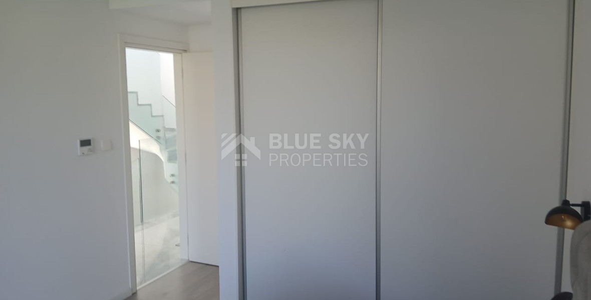 Spacious four Bedroom Home with Sea Views & Private Pool for rent in Chlorakas