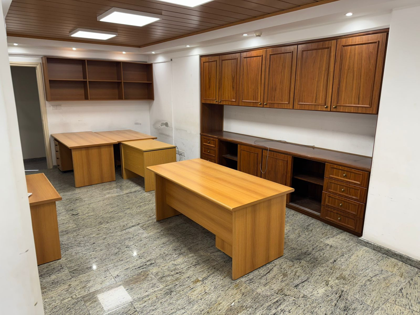 Office 250 m² in Limassol, Cyprus