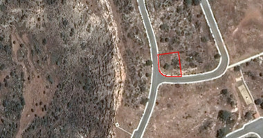 Residential Plot with Development Potential – 704 sqm in Pissouri, Limassol