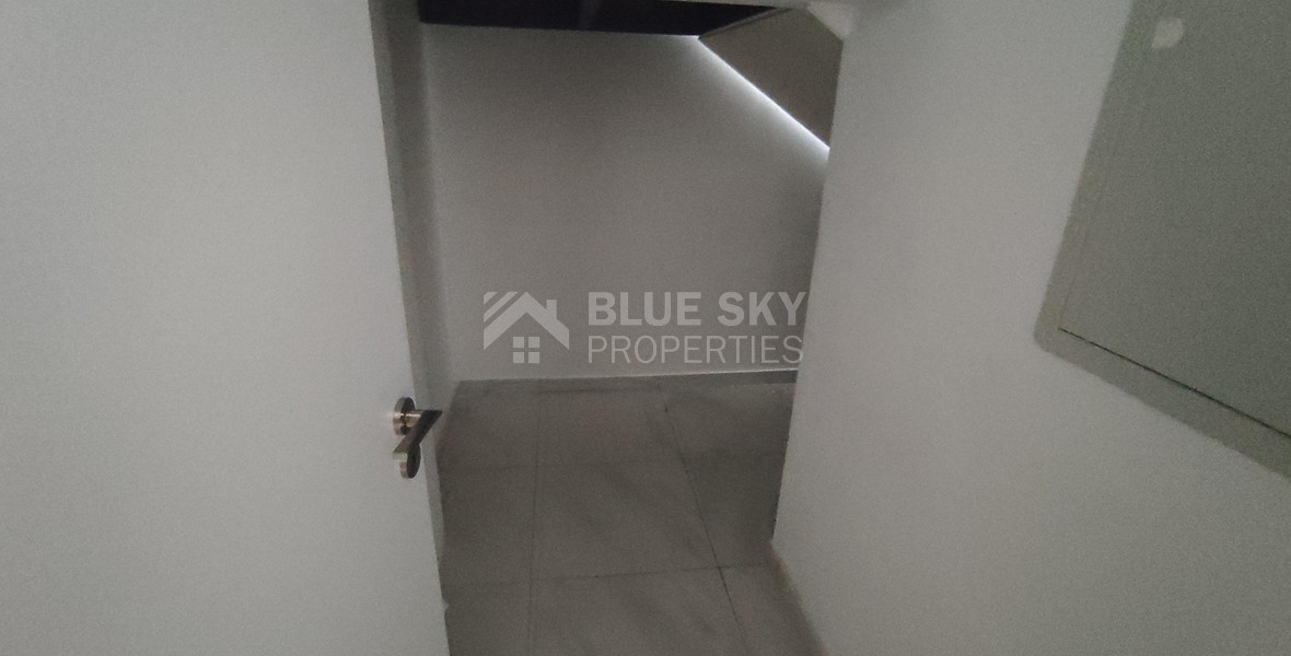 Prime Commercial Shop / Office for Rent – Katholiki | 624 m²