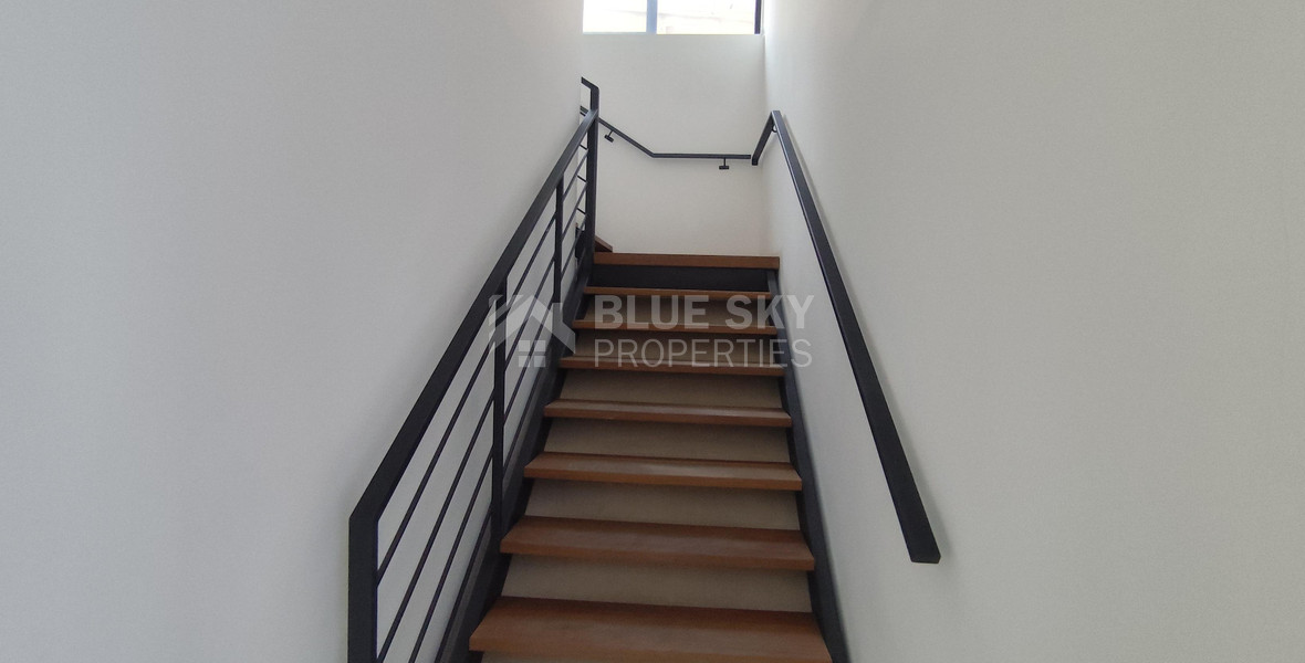 Prime Commercial Shop / Office for Rent – Katholiki | 624 m²