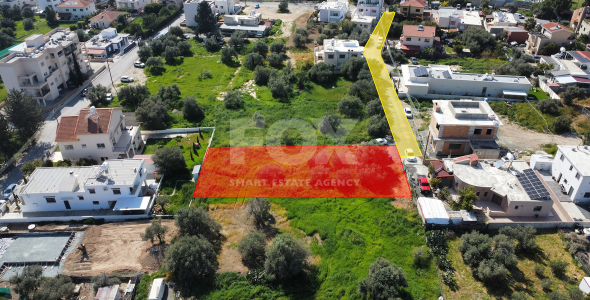 Residential Field for Sale in Ypsonas: with Right-Of-Way