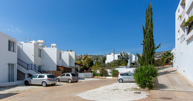 One Bedroom Ground Floor Apartment for Sale – Vacant, Open-Plan, Rental Potential , in Peyia