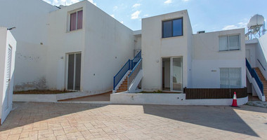 One Bedroom Ground Floor Apartment for Sale – Vacant, Open-Plan, Rental Potential , in Peyia