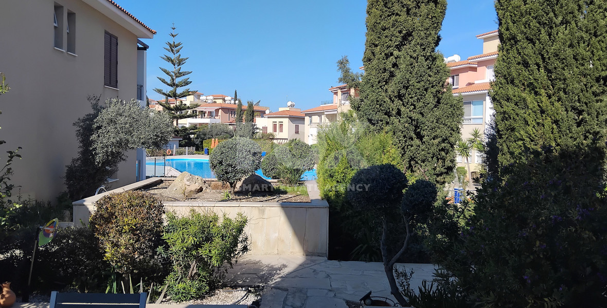 For Sale Tow Bedroom  Townhouse in complex   Geroskipou Area