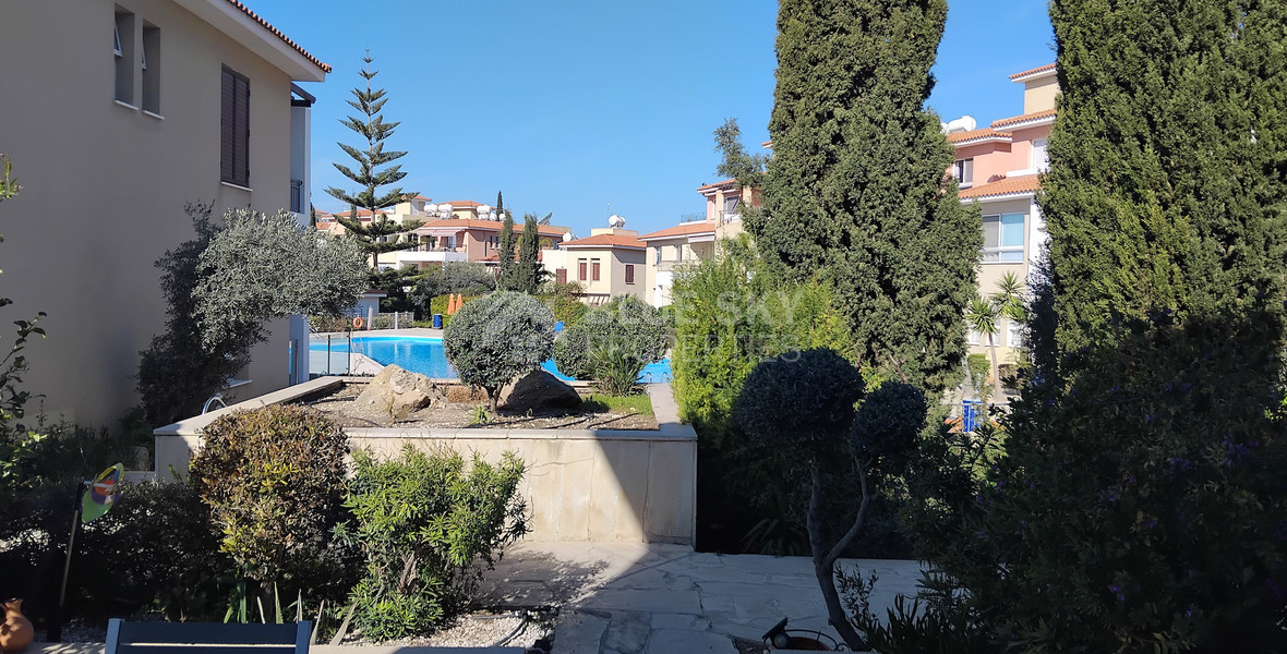 For Sale Two Bedroom  Townhouse in complex   Geroskipou Area