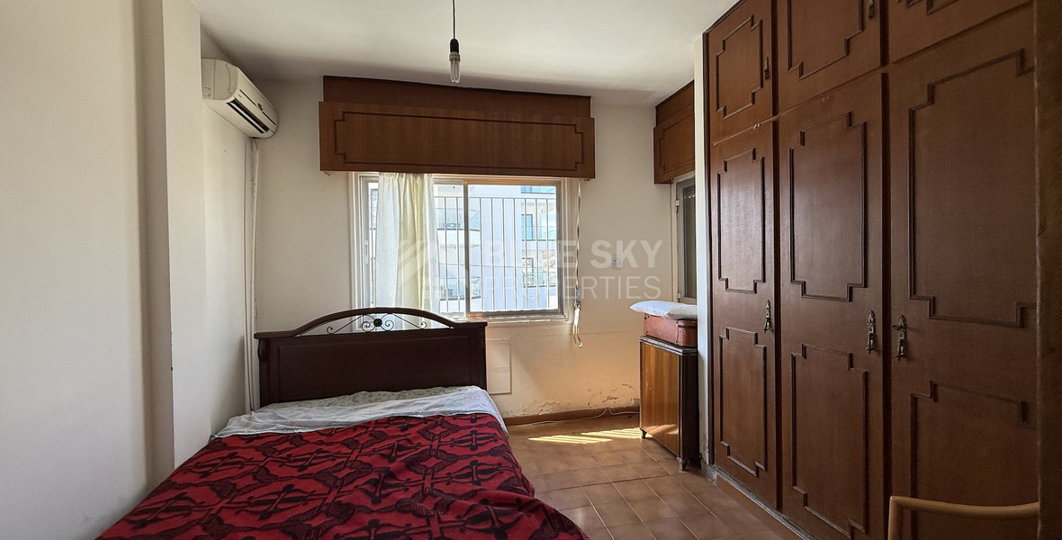 For Sale Spacious Three Bedroom Apartment in Mesa Geitonia