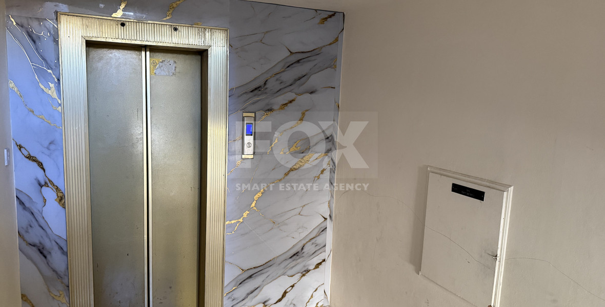 For Sale Spacious Three Bedroom Apartment in Mesa Geitonia