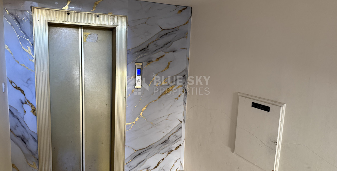 For Sale Spacious Three Bedroom Apartment in Mesa Geitonia