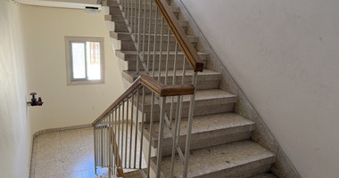 For Sale Spacious Three Bedroom Apartment in Mesa Geitonia