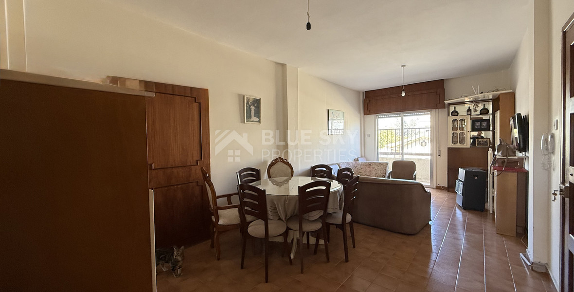 For Sale Spacious Three Bedroom Apartment in Mesa Geitonia
