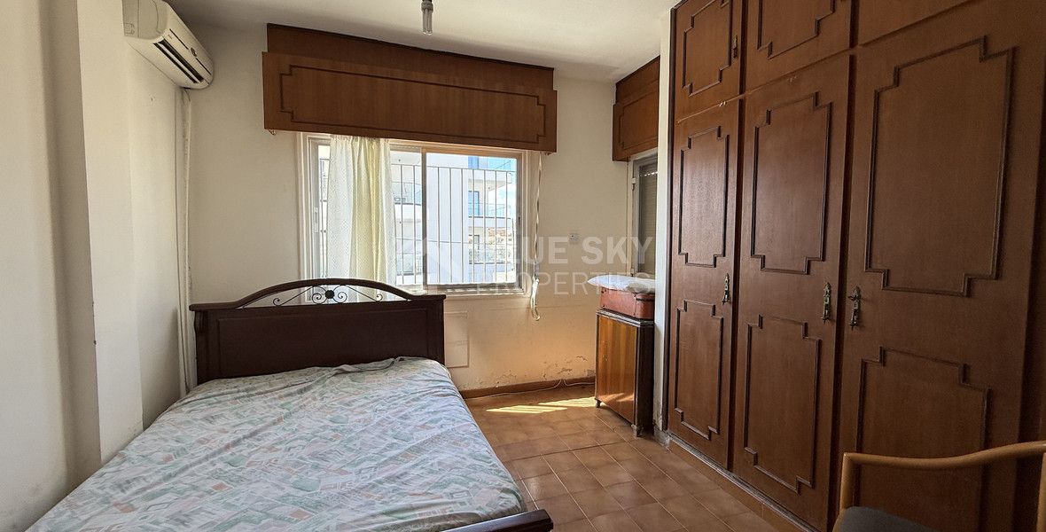 For Sale Spacious Three Bedroom Apartment in Mesa Geitonia