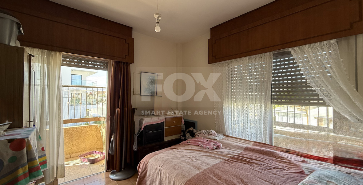 For Sale Spacious Three Bedroom Apartment in Mesa Geitonia