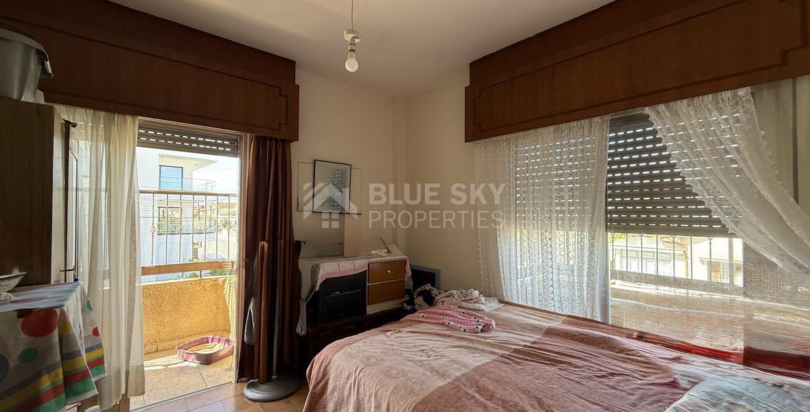 For Sale Spacious Three Bedroom Apartment in Mesa Geitonia