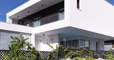 Luxirious Sea Front Villa in Geroskipou Salacia Beach Residence