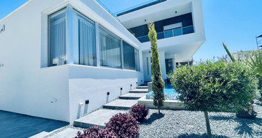 Luxirious Sea Front Villa in Geroskipou Salacia Beach Residence