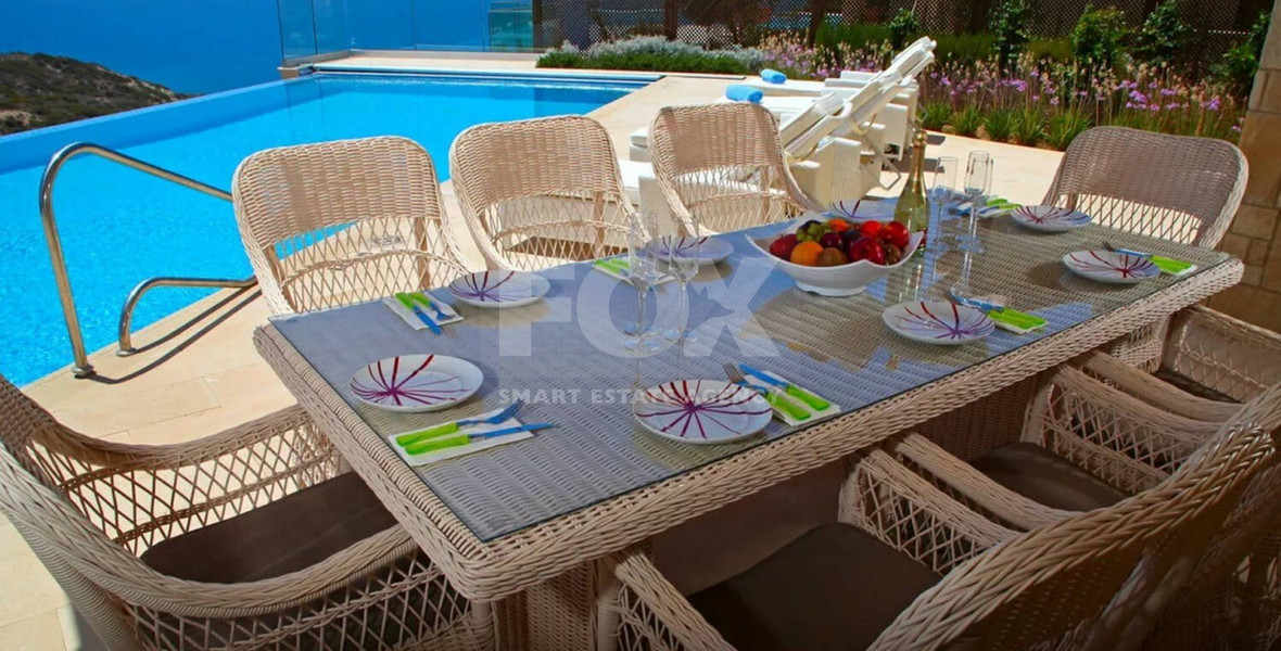 Luxury five Bedroom Mediterranean Sea View Villa with Infinity Pool and Jacuzzi, in Aphrodite HIlls for sale