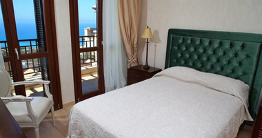 Luxury five Bedroom Mediterranean Sea View Villa with Infinity Pool and Jacuzzi, in Aphrodite HIlls for sale